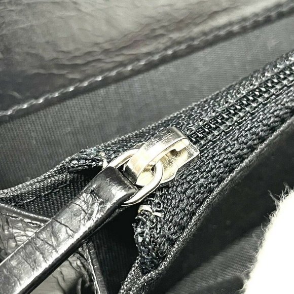 CHANEL A82184 VOTEZ COCO Logo Embossed Vintage Bif - Picture 8 of 10